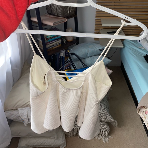 Pull & Bear. size Small, off-white, fancy tank top - Picture 2 of 3